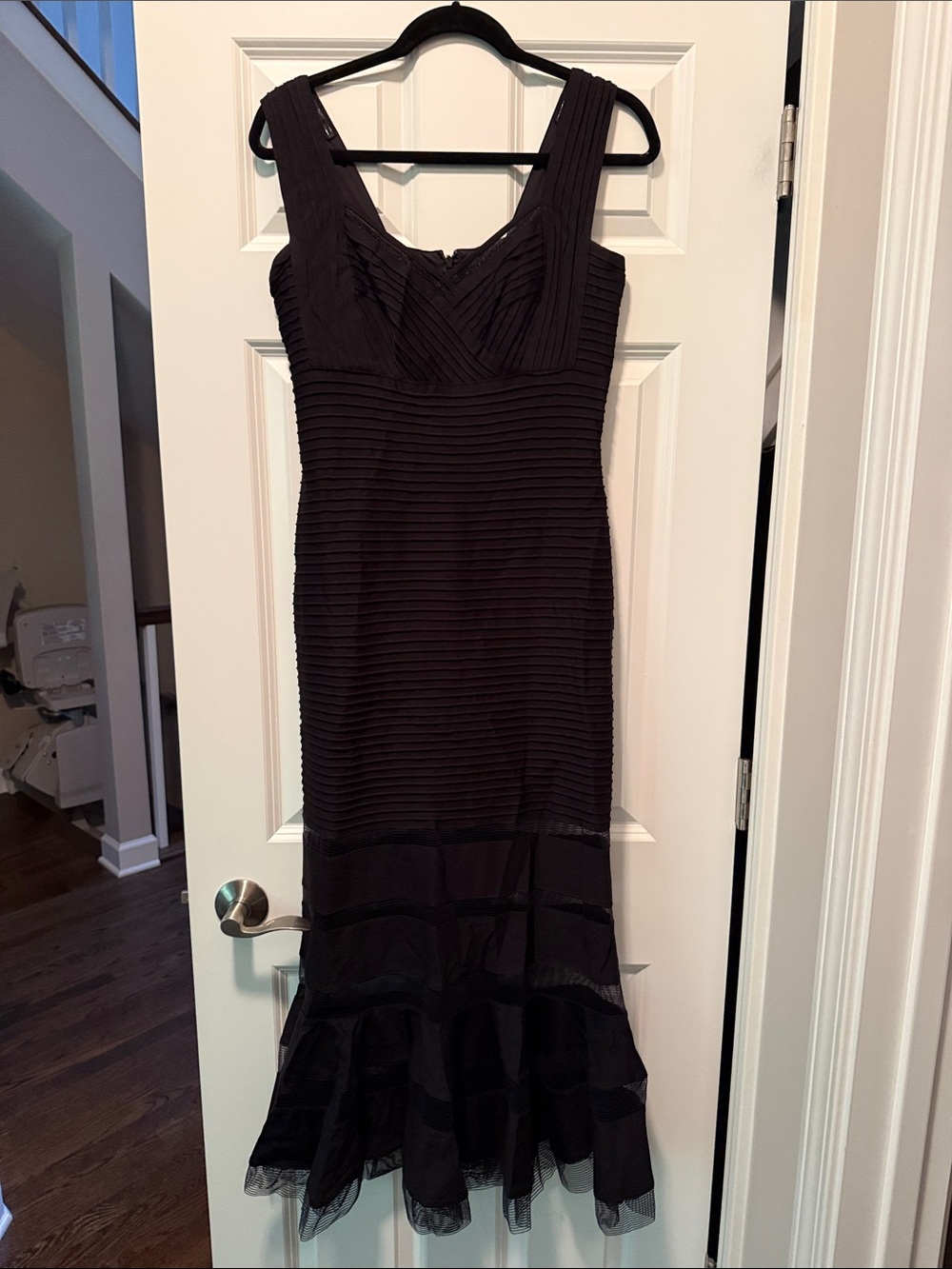 Tadashi Shoji Black Sleeveless Pleated Mermaid Maxi Dress